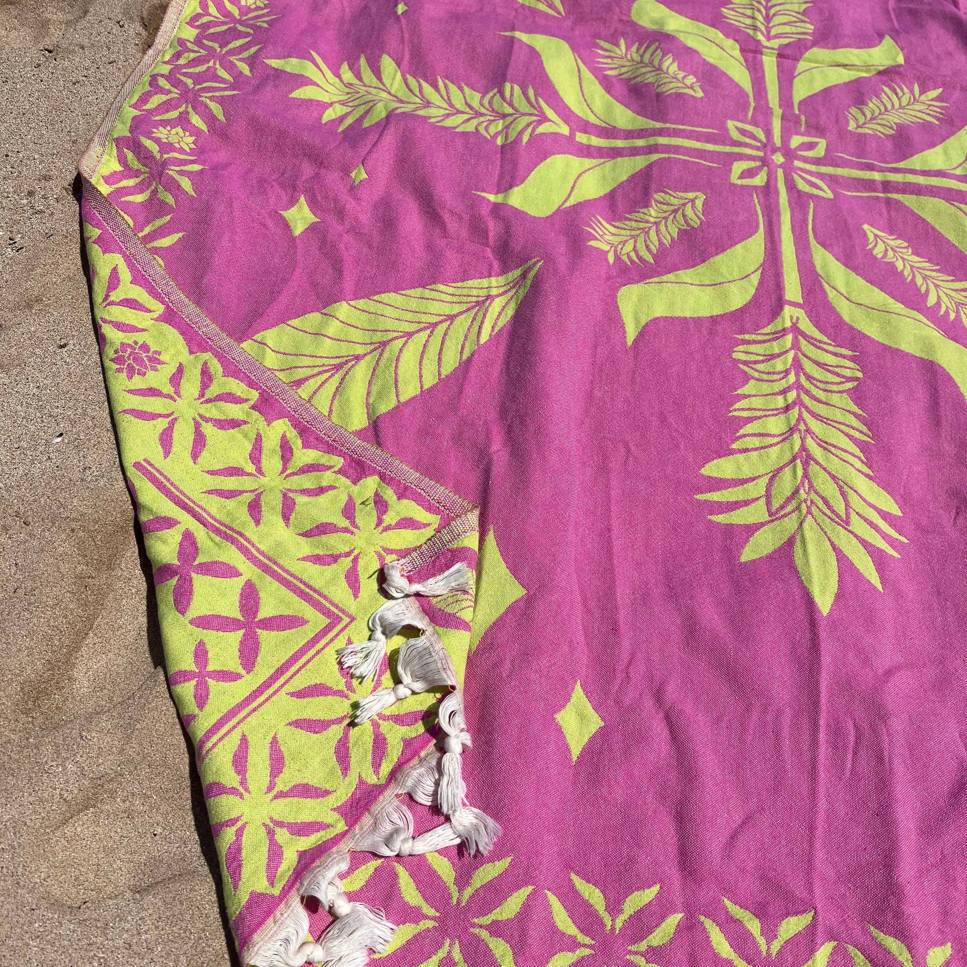 ‘OLENA PARADISE Lux Beach Blanket for 2