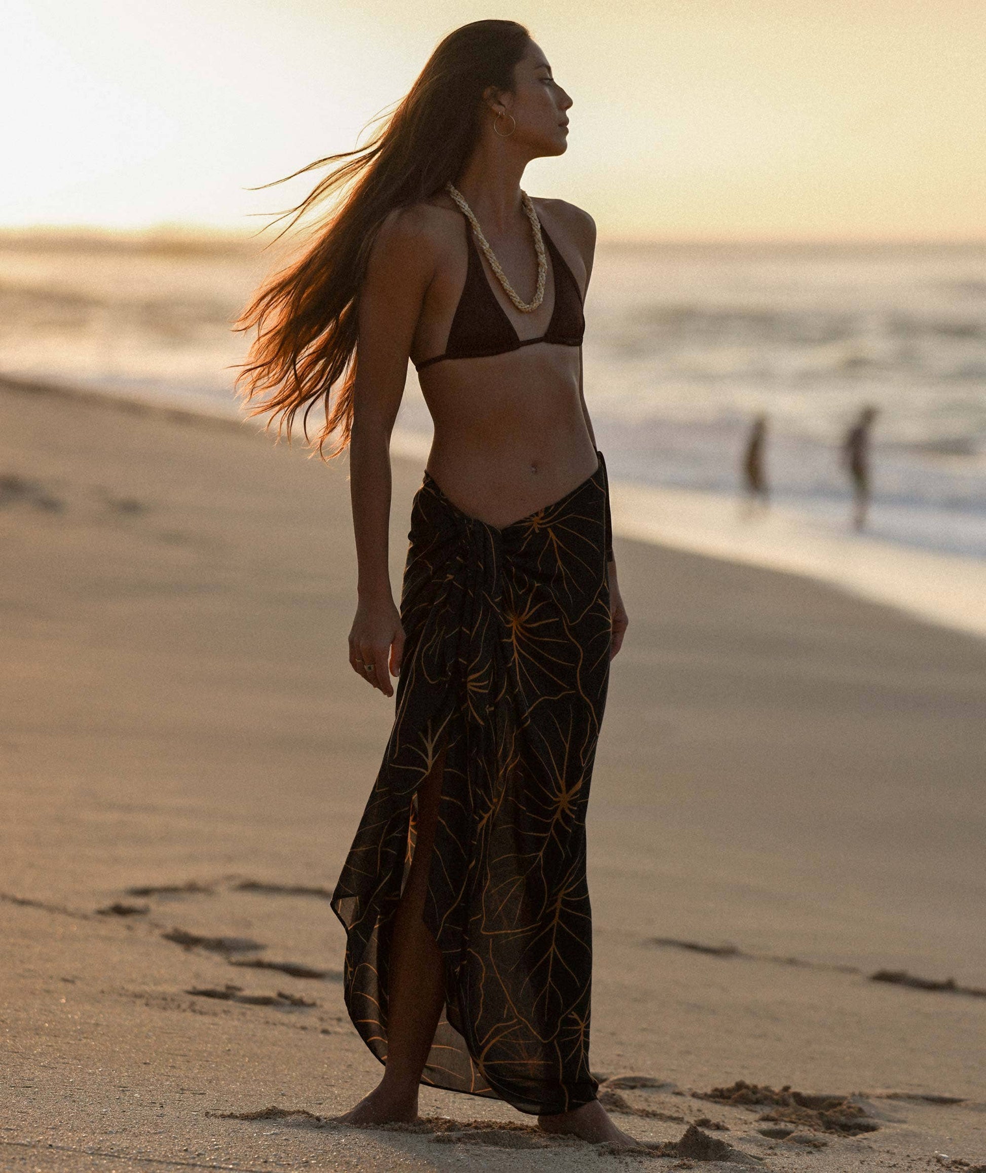 BLACK KALO Pareo Sarong - 74 x 46 in