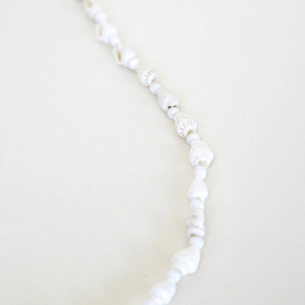 WHITE SEASHELL Chin Strap