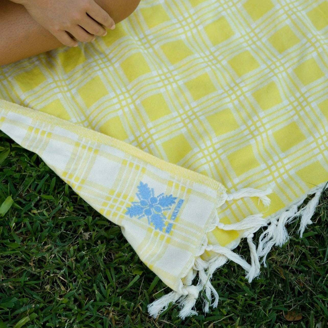 PALAKA LOUNGE Lux Beach Blanket for 2