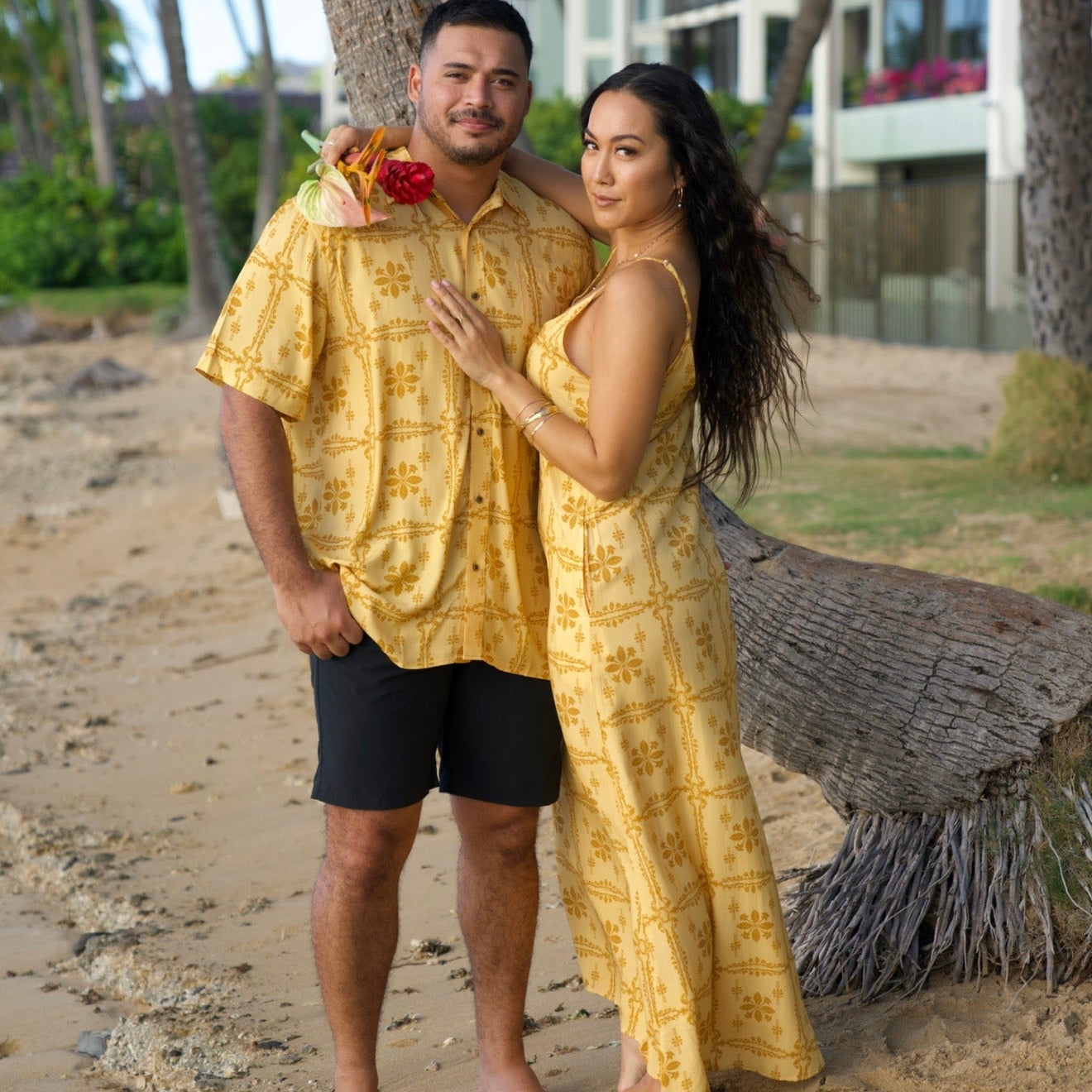 KILINOE Maxi Dress - Pua Kenikeni Glow
