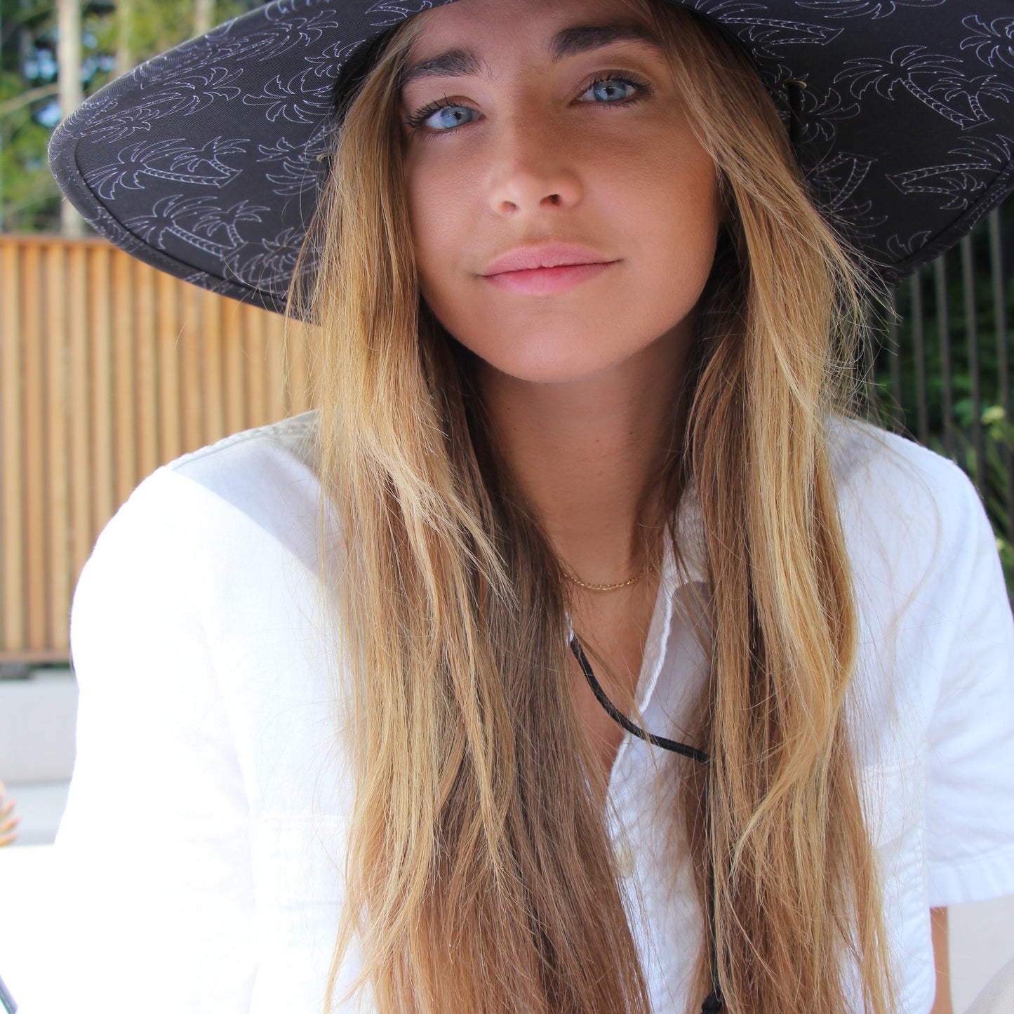 DARK PALMS Straw Hat