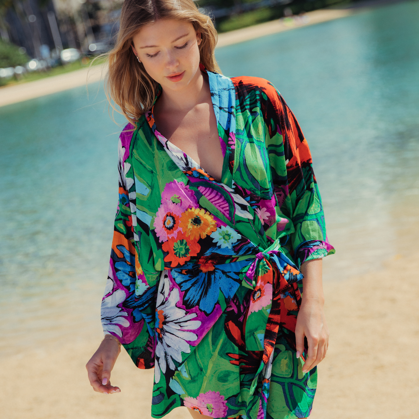 SHORT KIMONO ROBE - Flower Vibes