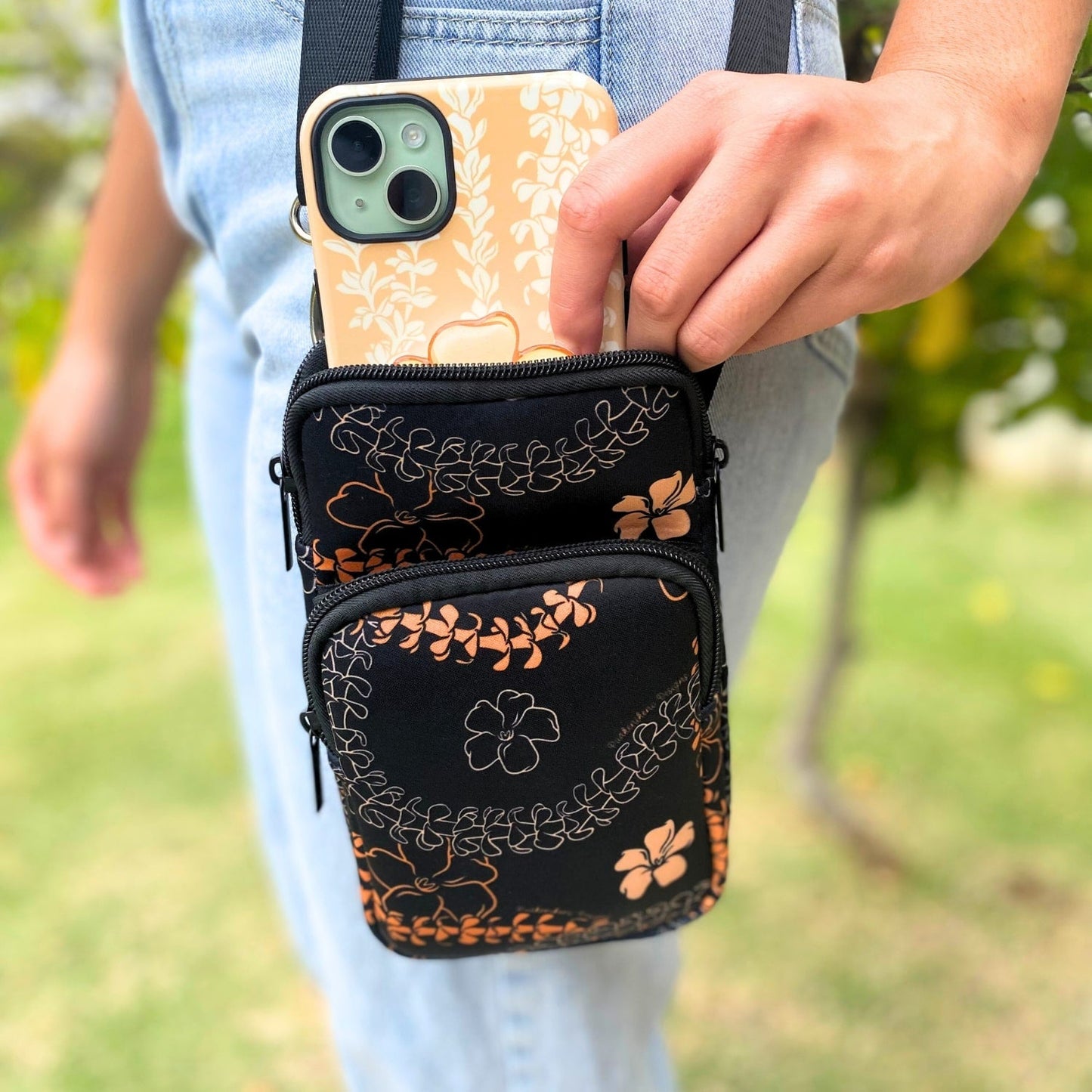CELL PHONE CROSSBODY - Ha'aheo Black & Orange