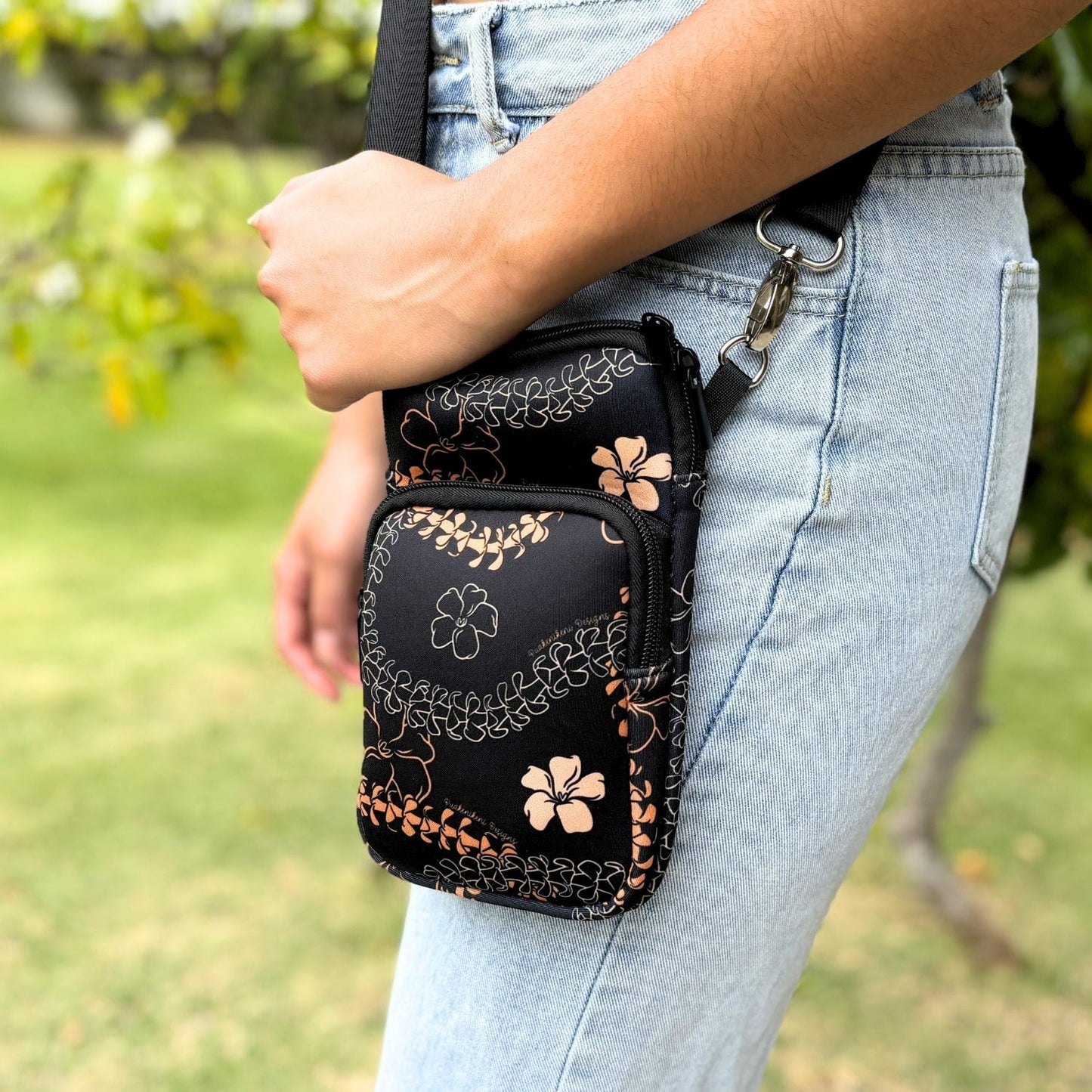 CELL PHONE CROSSBODY - Ha'aheo Black & Orange